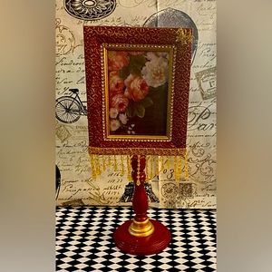 Photo frame decor. Burgundy floral, crème ballerina , crème violin or crème flor